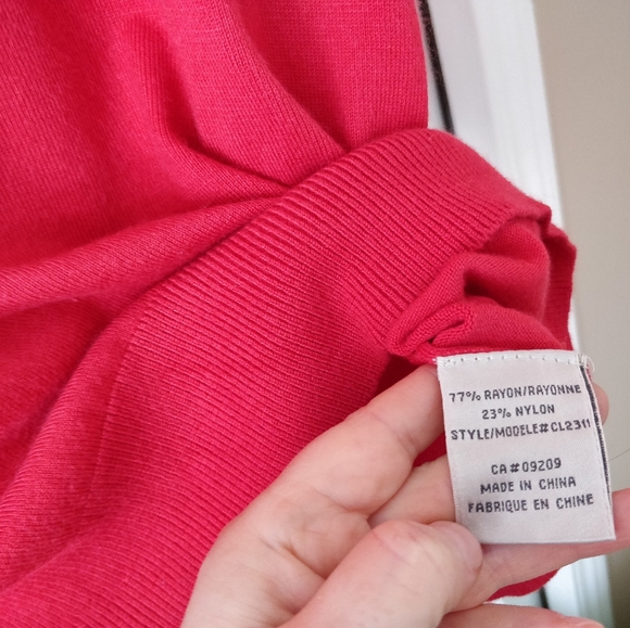 Coral Cleo Sweater, size L - Picture 4 of 4